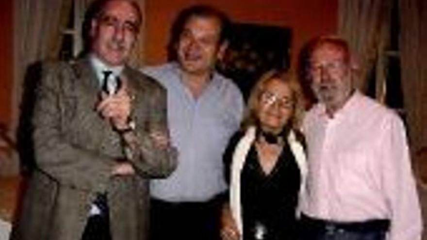 Agüera y Jiménez asisten a la cena-homenaje de Desclée de Brouwer