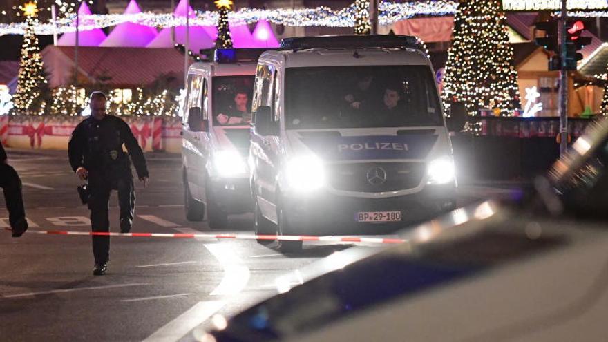 La Policía, en el lugar de los hechos.