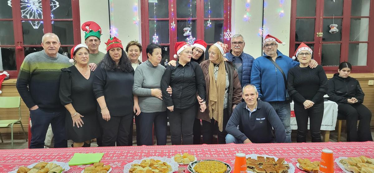 Los miembros del nuevo coro de Querúas.