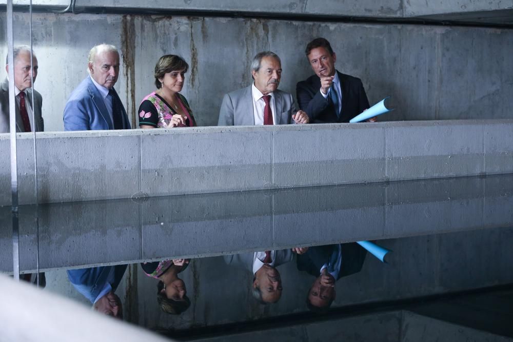 El alcalde de Oviedo, Wenceslao López, visita los despósitos de agua de El Campón