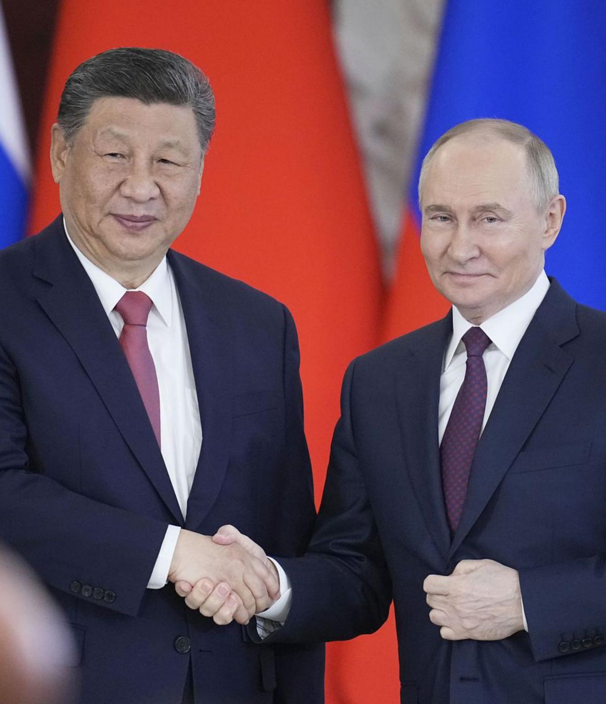 Xi expressa el seu suport a Putin abans de la desfilada de la Victòria a Moscou Xi expressa el seu suport a Putin abans de la desfilada de la Victòria a Moscou