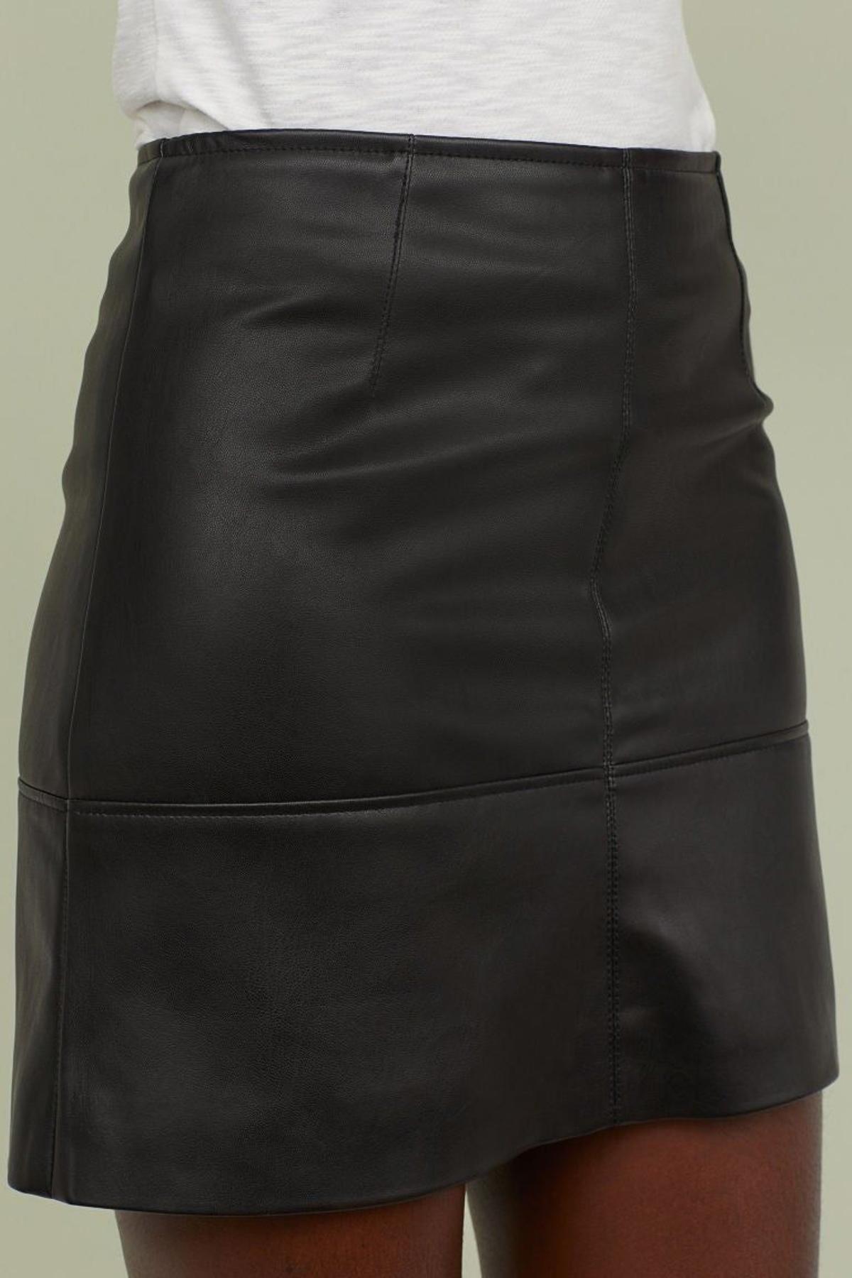 Falda de cuero corta de H&amp;M