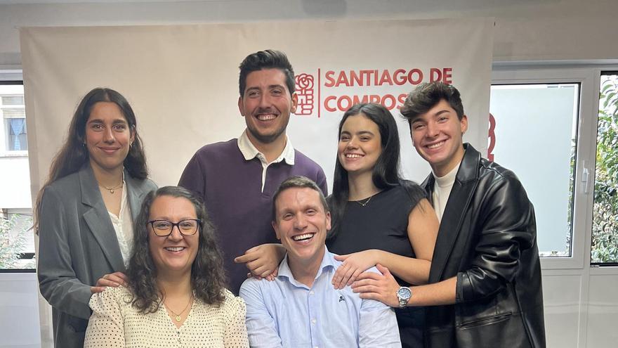 Os socialistas de Compostela acusan a Sanmartín de triplicar os prezos da conciliación escolar