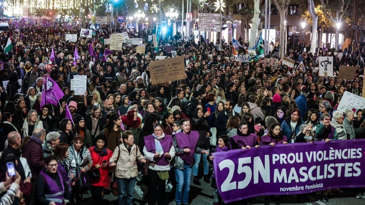 "El proper 25N no ens callarà la por, la vergonya ha de canviar de bàndol"