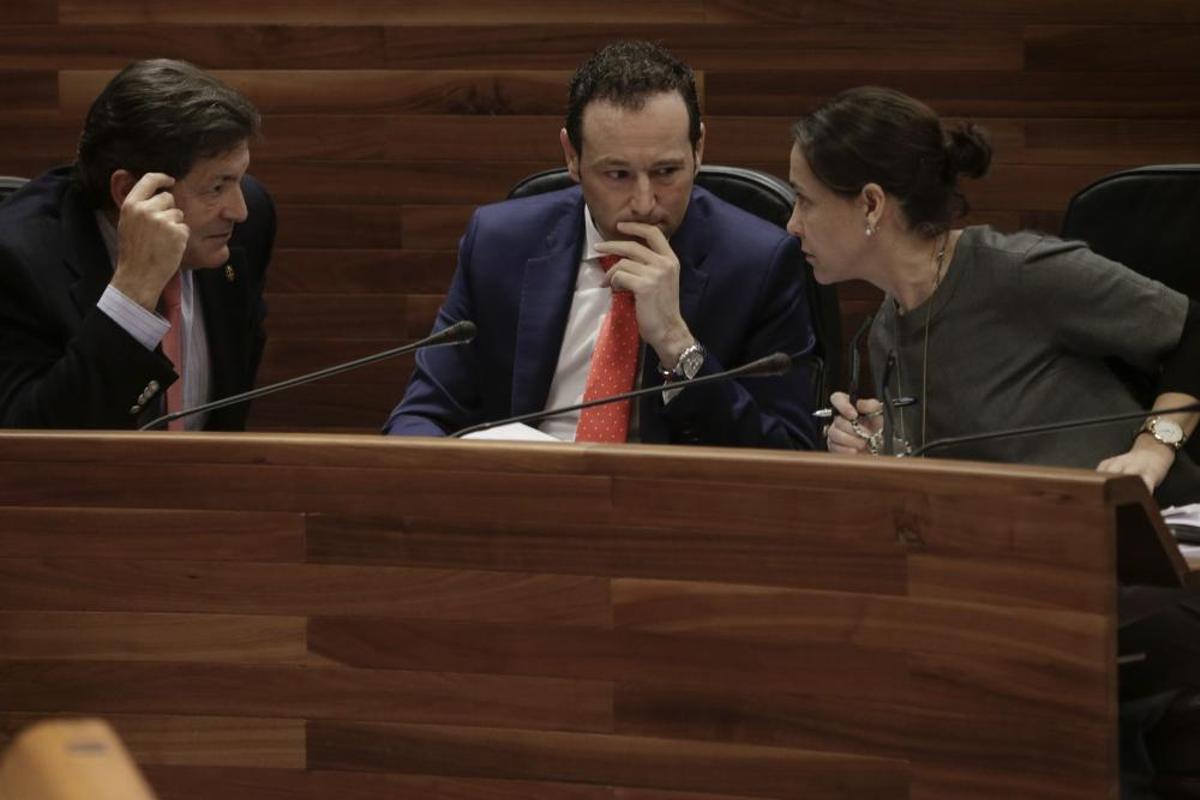 Debate en la Junta sobre los presupuestos asturianos