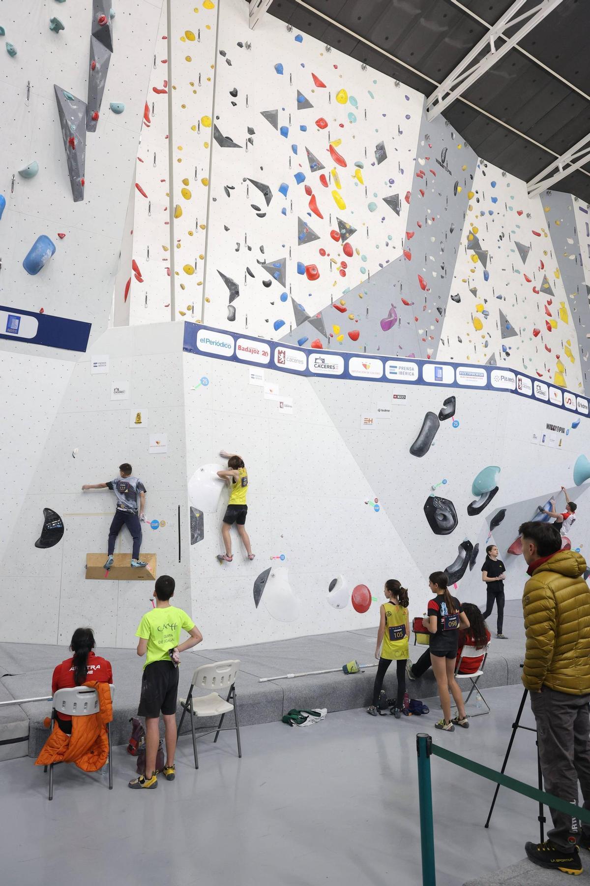 Galería | Arranca la primera jornada de la Copa de España de Escalada en Cáceres Galería | Arranca la primera jornada de la Copa de España de Escalada en Cáceres