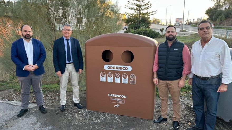 Rincón de la Victoria completa la implantación del contenedor orgánico