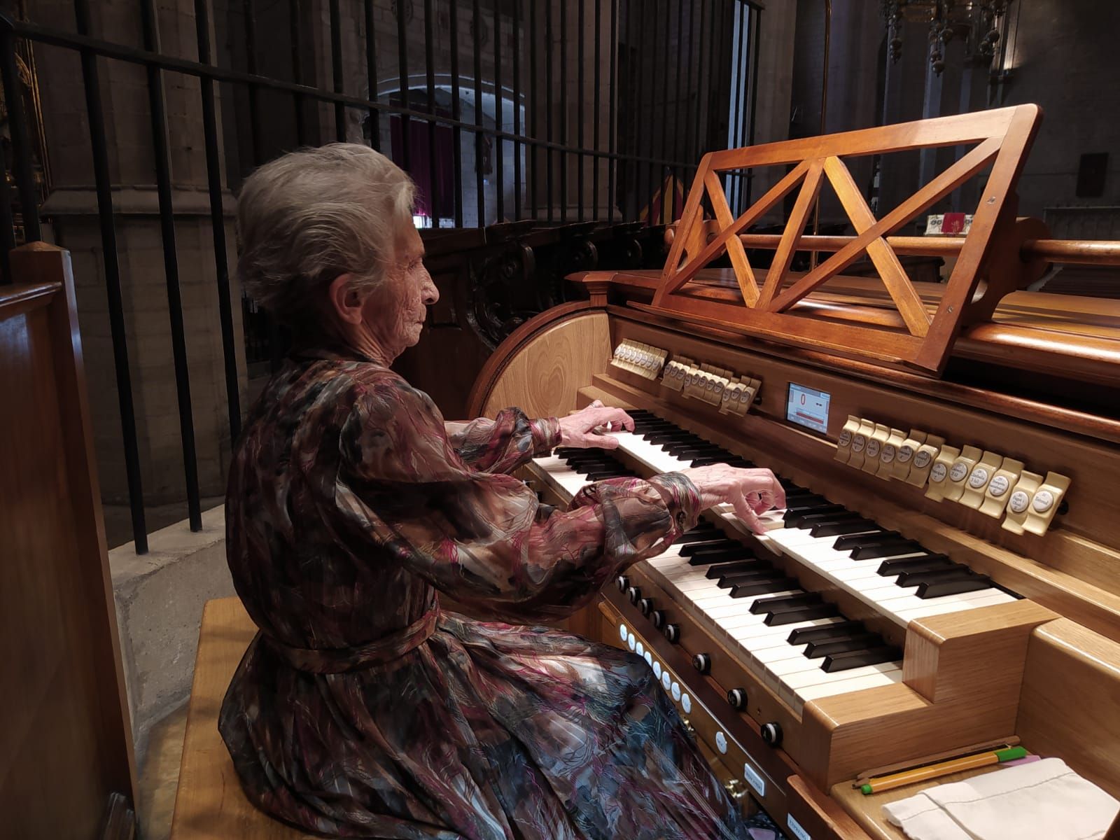 Una Seu de Manresa plena presencia la inauguració de l'orgue restaurat
