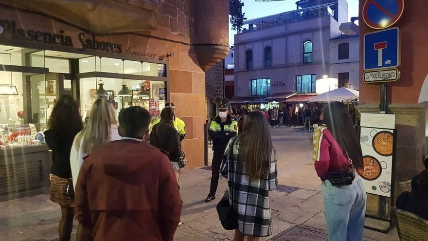 El dispositivo de Navidad de la Policía Local de Plasencia se reforzará con 80 policías