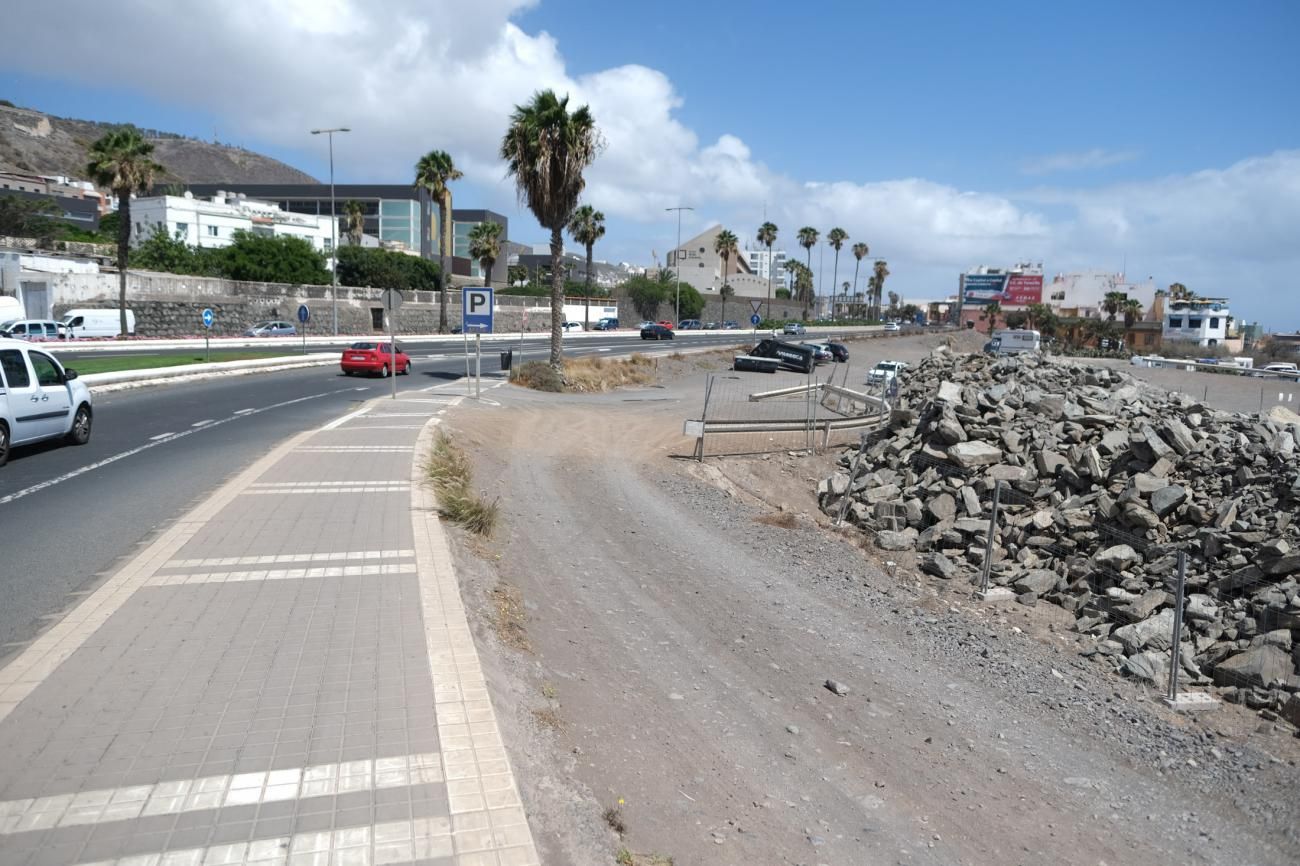 Obras paradas de la estación de la metroguagua en Hoya de la Plata