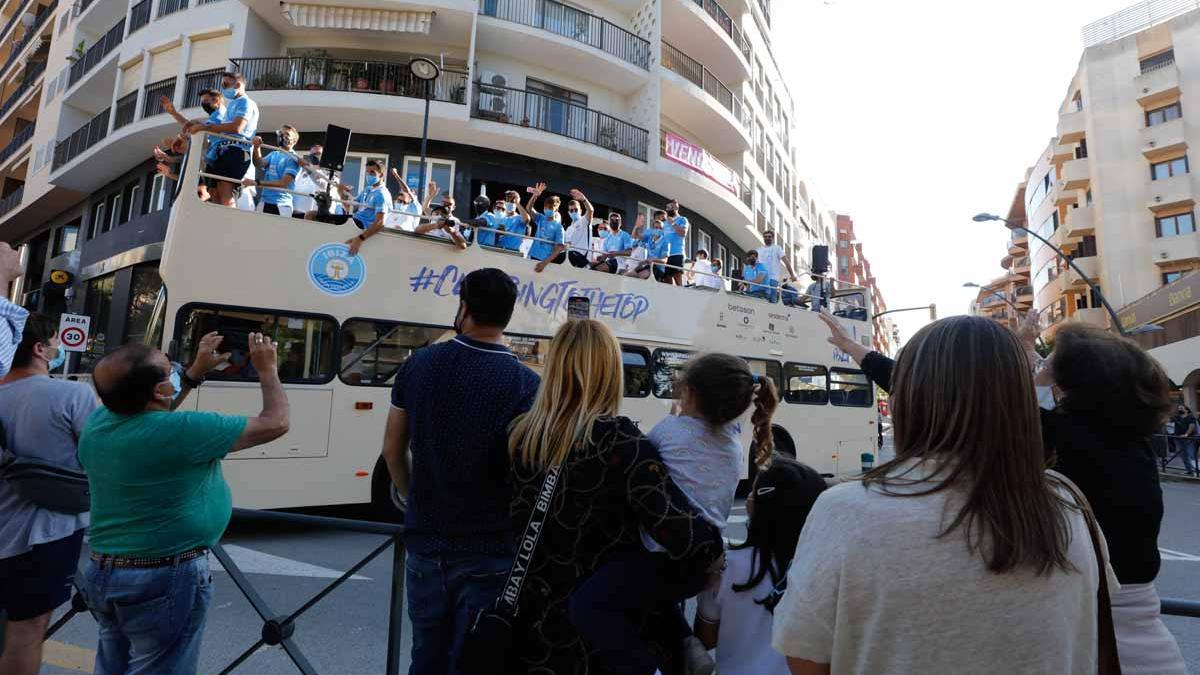 Imágenes de la celebración en casa de la UD Ibiza