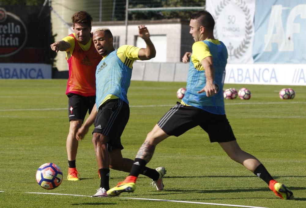 Entrenamiento del Celta tras el descanso // R.G.