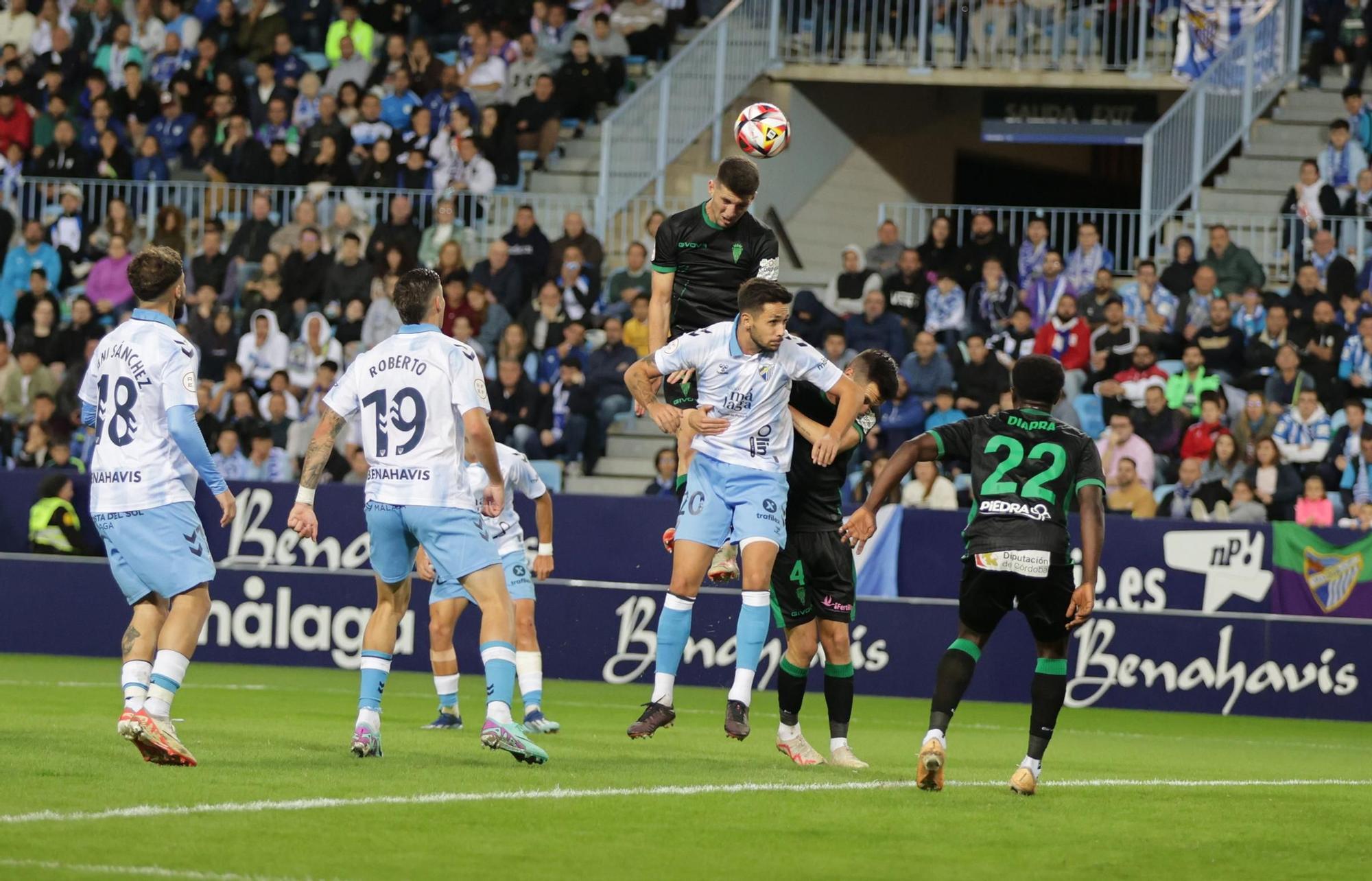 Málaga CF - Córdoba CF | Las imágenes del partido en La Rosaleda