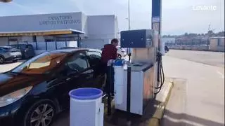 Nueve de las 20 gasolineras más baratas están en La Ribera