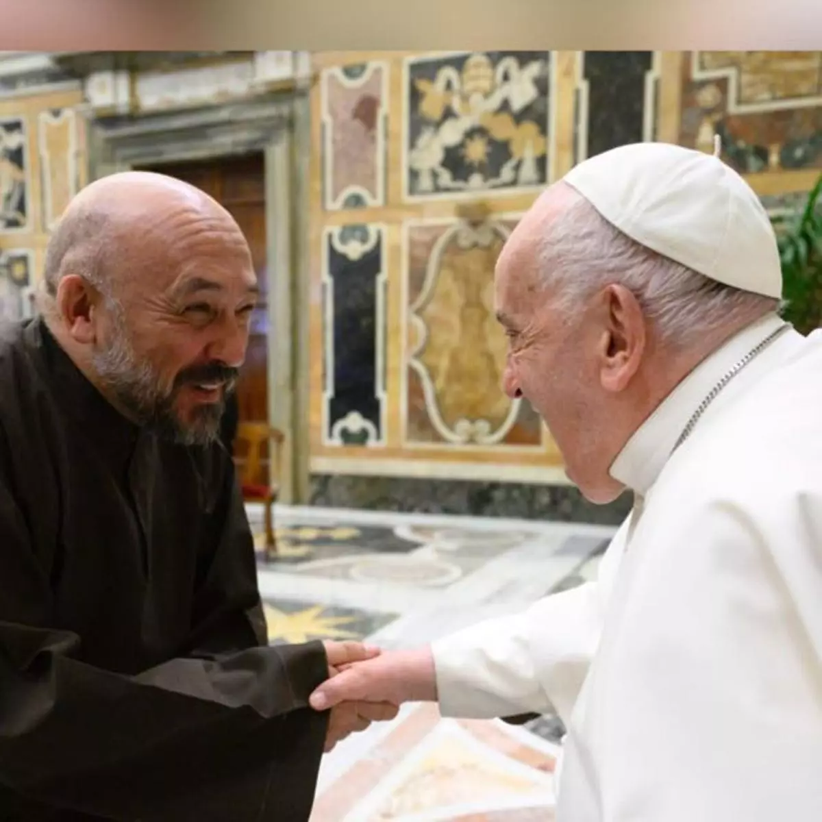 El franciscano avilesino, recibido por el Papa: "Me dijo, Javier, cuida de los pobres"