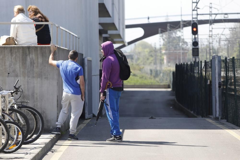 El juez deja en libertad con cargos a los tres nuevos ultras detenidos por la agresión en Cimadevilla