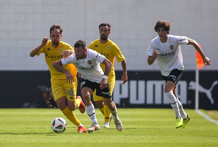 Derrota del Hércules en Paterna frente al Mestalla (3-1)