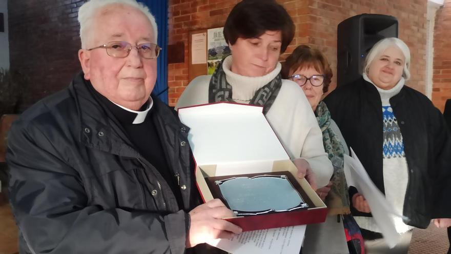 Poreñu rinde homenaje a Agustín Hevia Ballina, párroco &quot;que dejó huella por su calidad humana&quot;