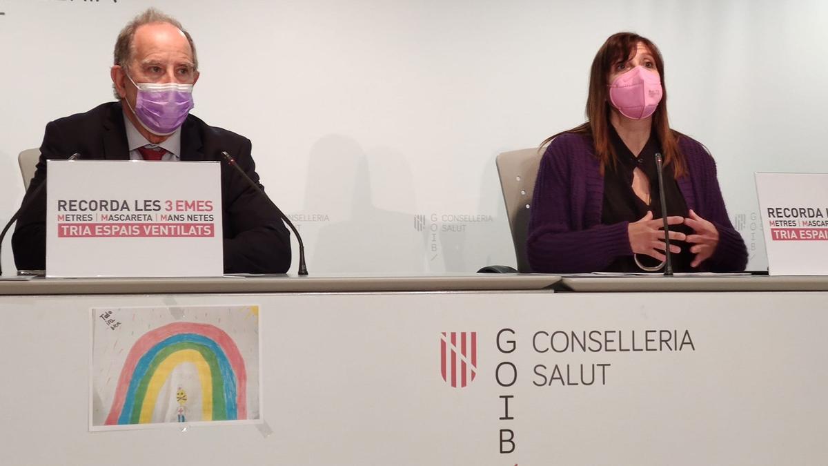 Juli Fuster y Maria Antònia Font, esta mañana durante la rueda de prensa