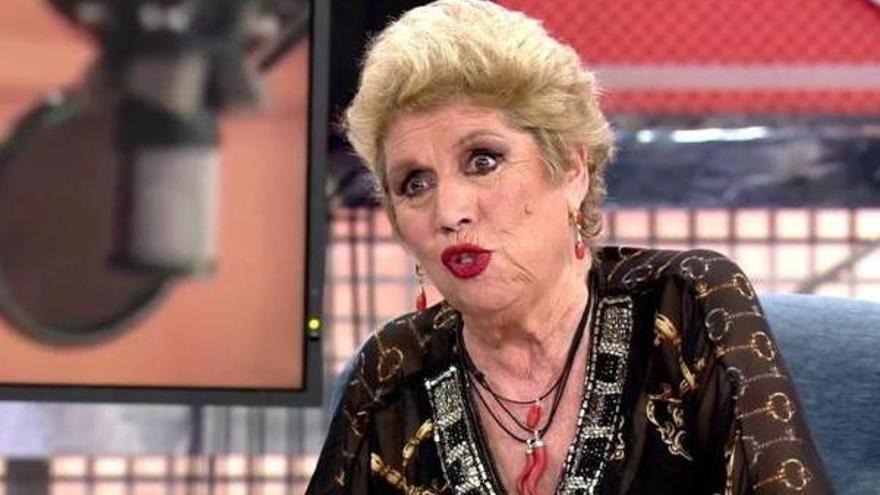 María Jiménez carga contra Edmundo Arrocet: &quot;Es un encantador de serpientes&quot;