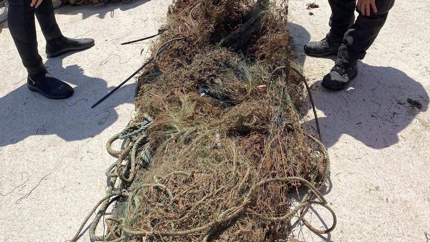 Arranca en Alicante un programa para extraer redes de pesca perdidas en el mar