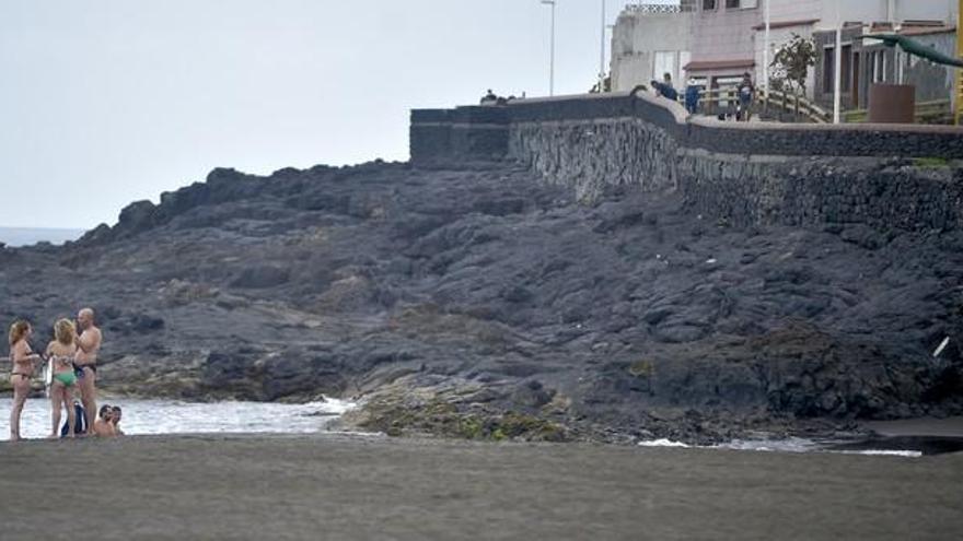 La Playa de La Garita recibe una bandera azul