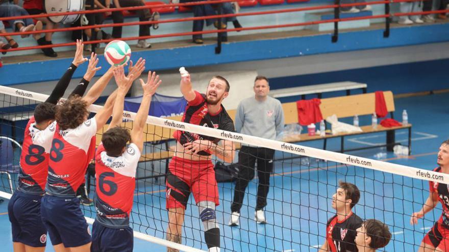 Imagen de un partido de esta temporada. | Alba Villar