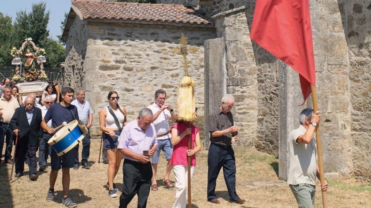 Tradicional procesión de Flores de Aliste en una edición festiva anterior.