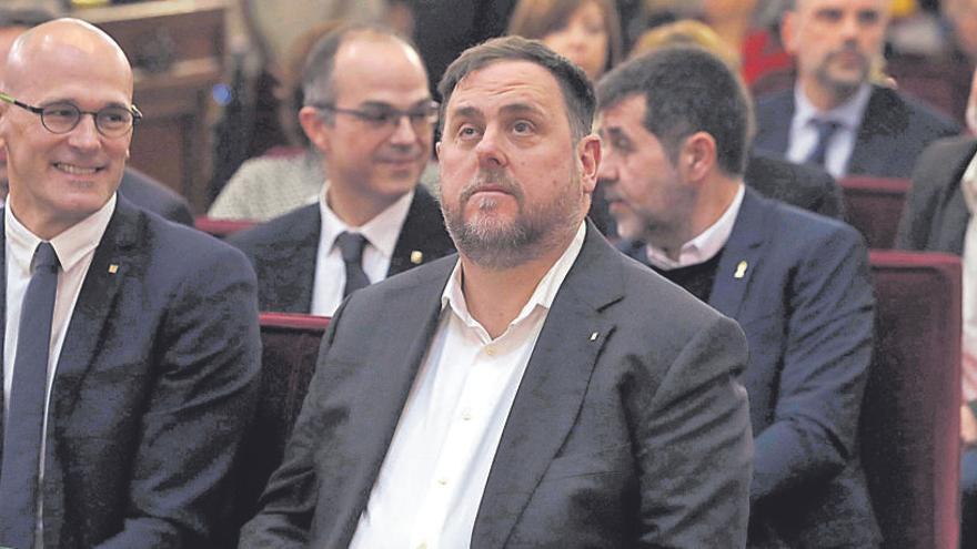 Romeva i Junqueras durant el judici.