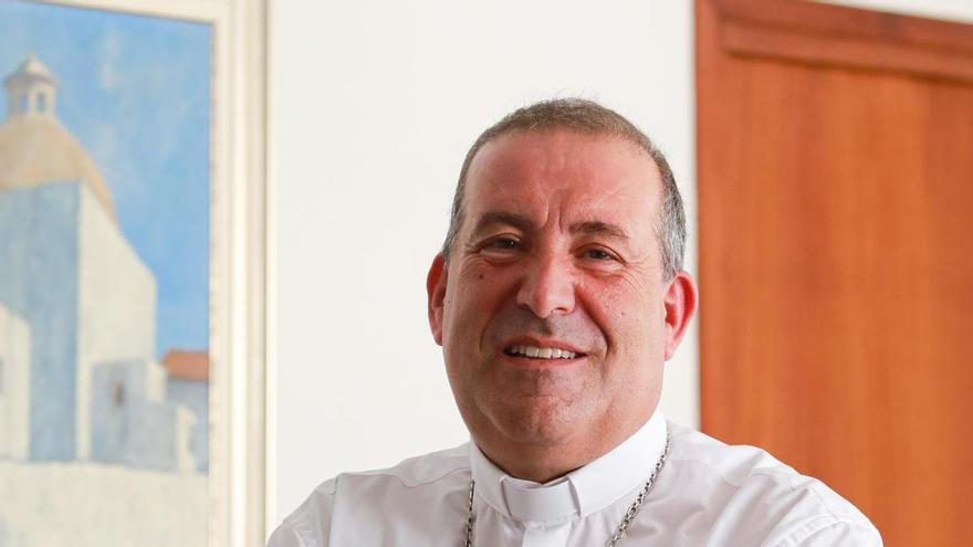 Vicent Ribas, obispo de Ibiza: «Hoy en día parece que no está de moda ser joven y cristiano»