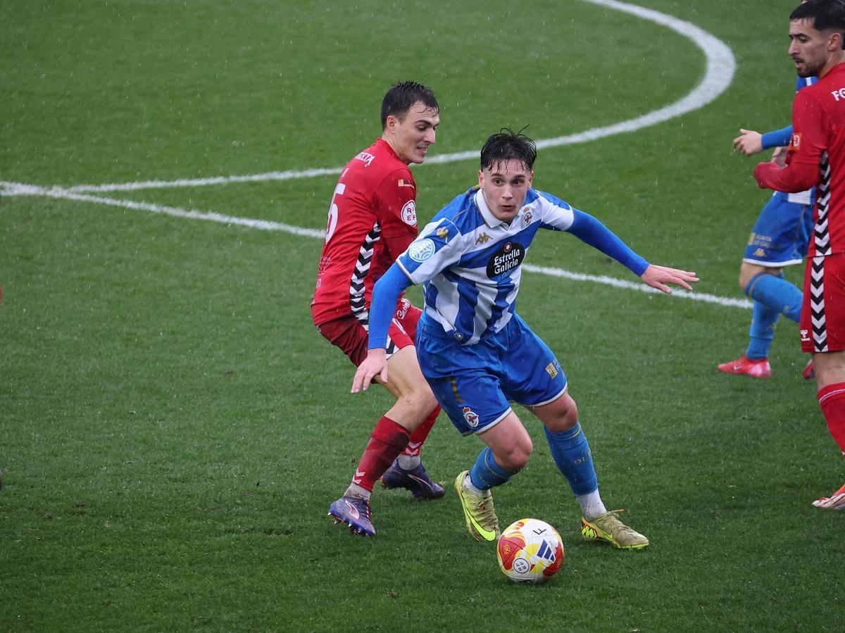 El Fabril gana al Sarriana (2-1) sobre la hora