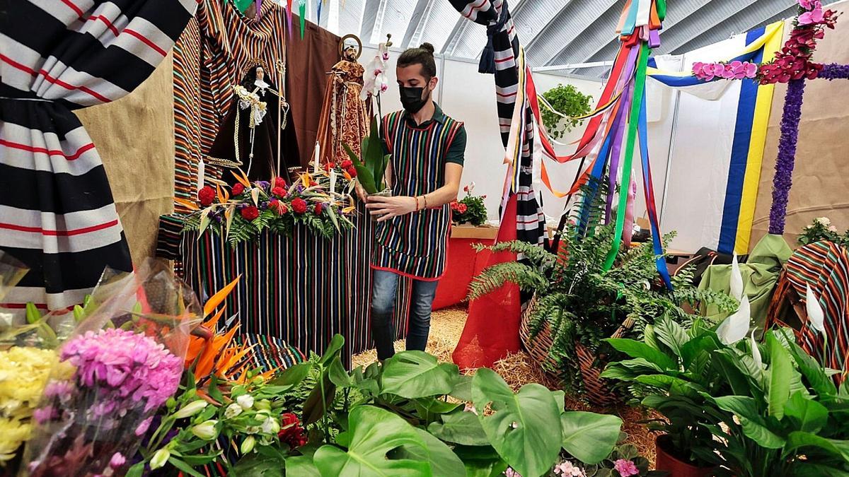 Dailo Rodríguez, de Floristería Tau, primer premio. | | MARÍA PISACA