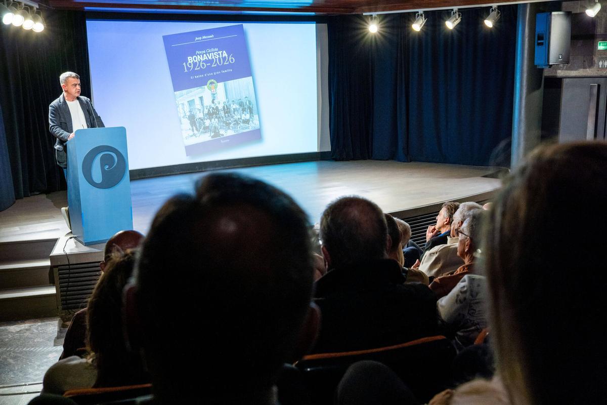 Totes les fotos de la presentació del llibre del centenari de la Penya Ciclista Bonavista