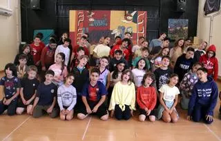 L'escola de Fonollosa posa l'art al centre i crea un musical propi: "No només brillen els que són bons en matemàtiques"