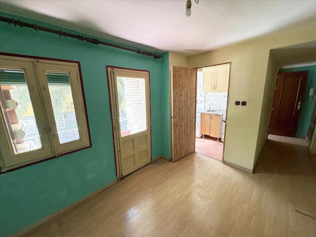 Piso para reformar en Delicias