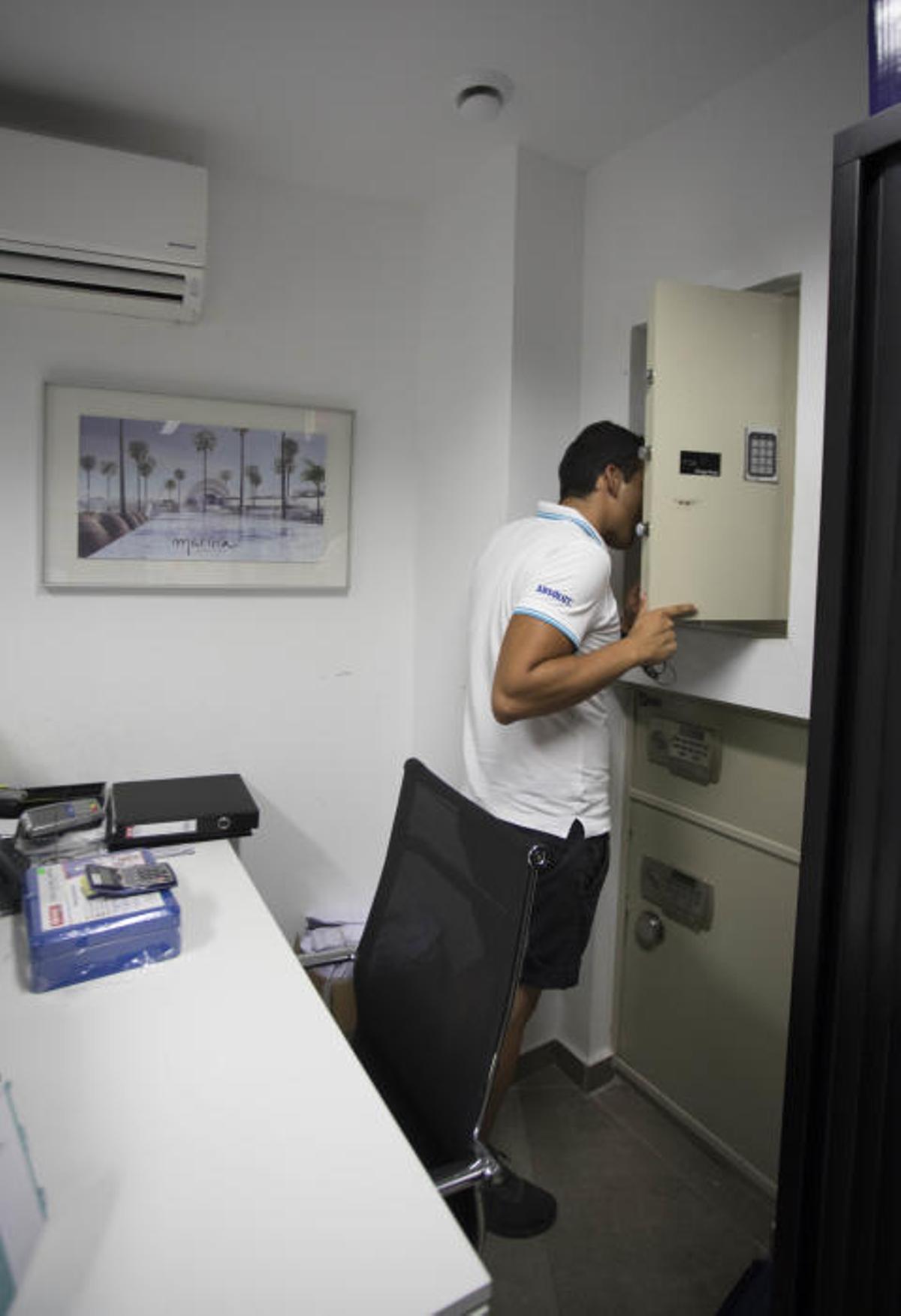 Roban en el club de moda de València