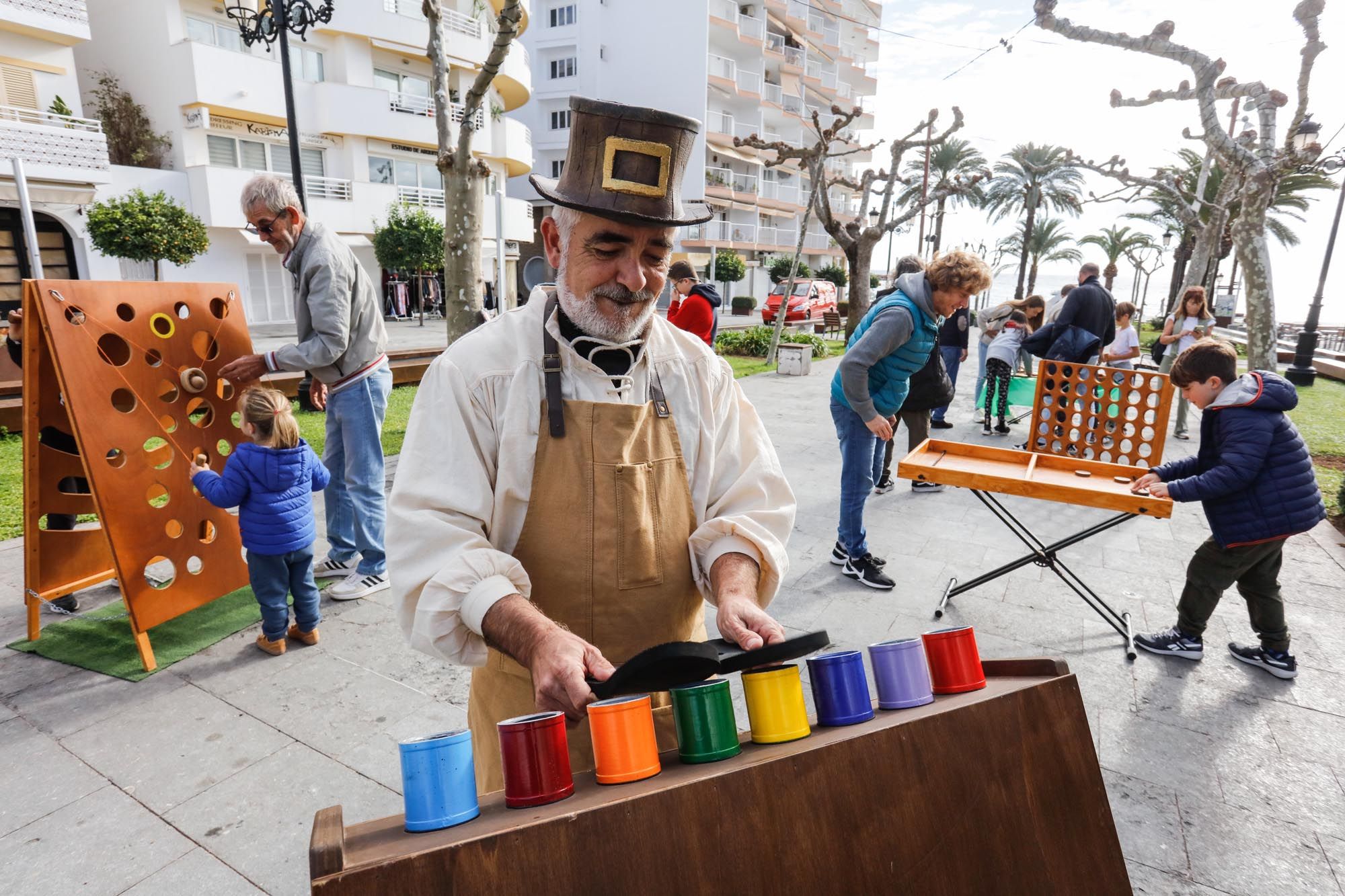 Juegos de madera para niños en Santa Eulària