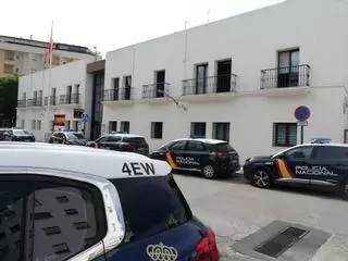 Detienen a un joven por la muerte de su madre en Estepona