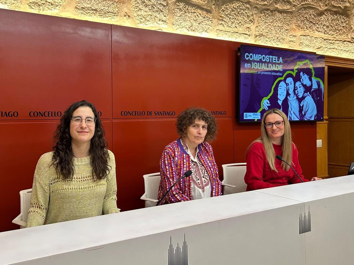 Clara Ortega, Goretti Sanmartín e Rita Barreiro na presentación