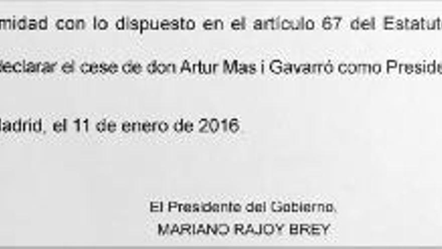 El comiat de la presidència d&#039;Artur Mas 
El decret que es va publicar ahir al BOE per acomiadar Artur Mas no consta l&#039;agraïment als serveis prestats al president que cessa, com és habitual en aquests casos.