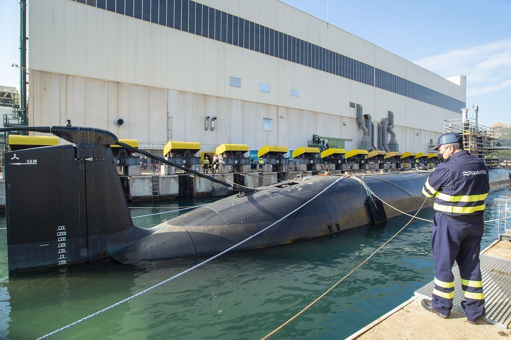 Margarita Robles visita las instalaciones de Navantia en Cartagena