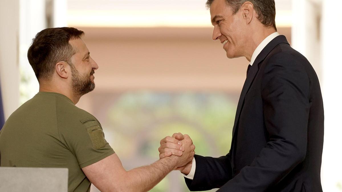 Pedro Sánchez, presidente del Gobierno durante su encuentro con el presidente de Ucrania, Volodimir Zelenski.
