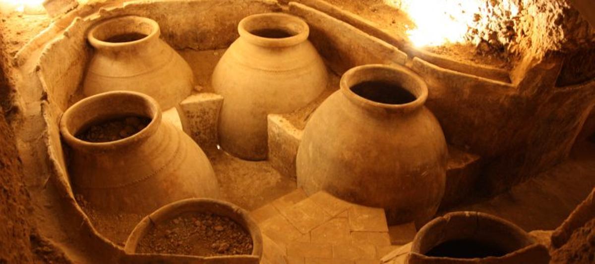 Algunos de los objetos de las bodegas subterráneas.