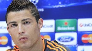 El davanter del Madrid contradiu Mourinho i afirma que no sent racisme contra els portuguesos a Espanya.