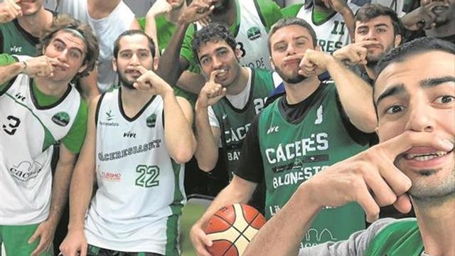 Cáceres-Leyma Coruña, cita entre dos equipos con grietas