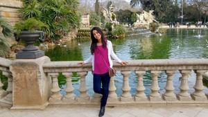 Najua Zaani, estudiante marroqui que vive en Barcelona, en el parque de la Ciutadella.