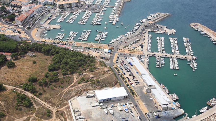 Liciten el projecte per reforçar el dic del port de l&#039;Escala