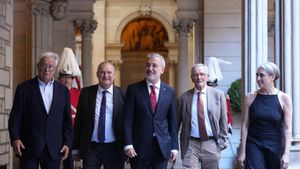 Collboni demana a 31 alcaldes suport a la llengua