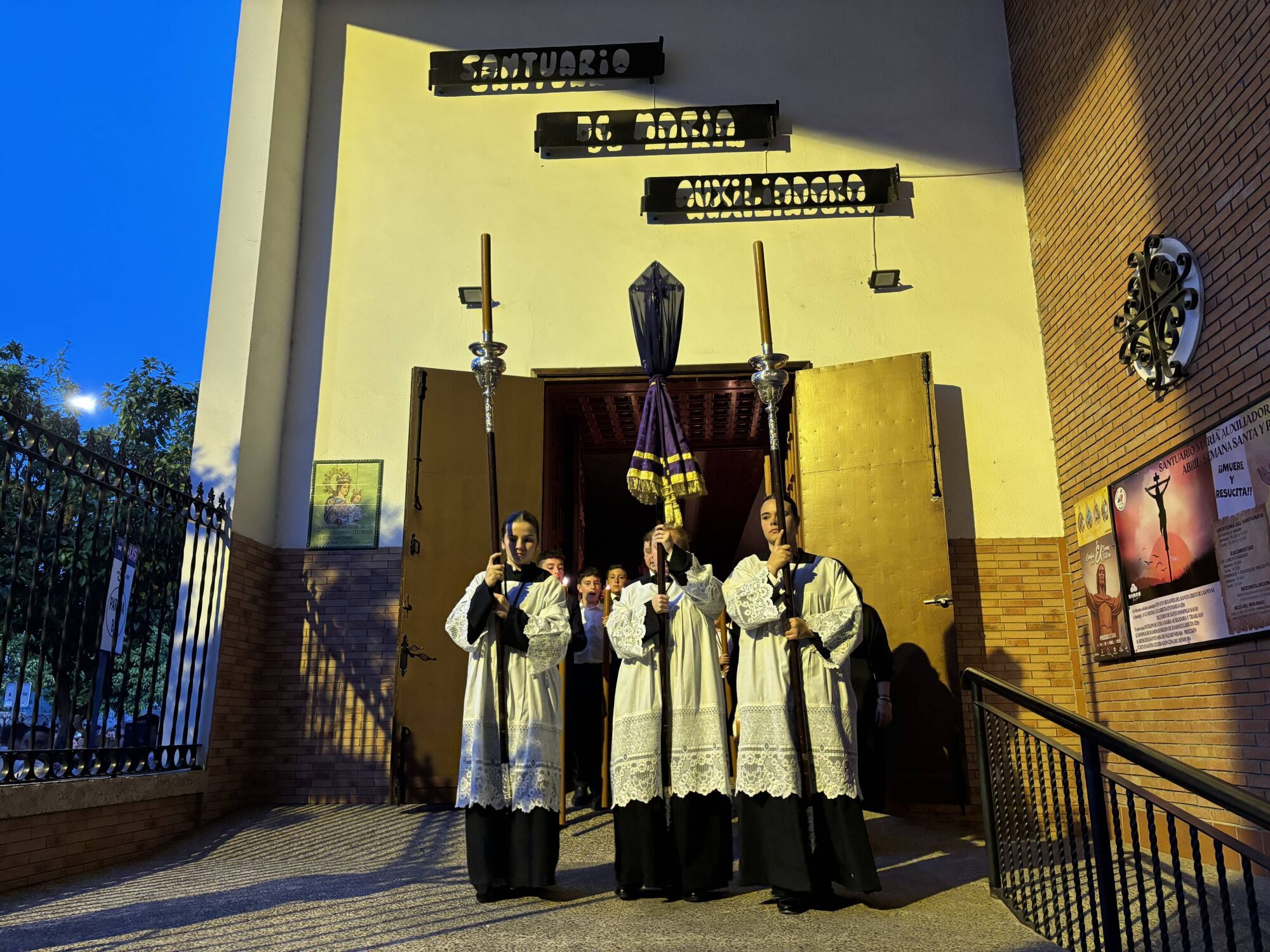 Traslado de Salesianos y entronización del Cristo de las Penas 2025