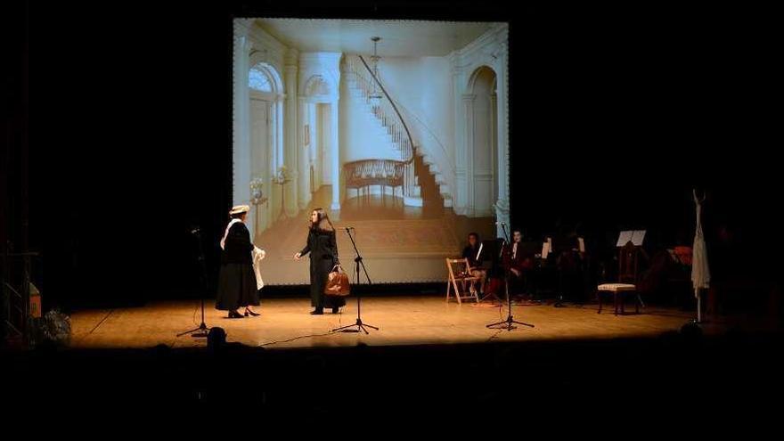 Uno de los actos de la representación de Staccato en el Festival de Cáritas, ayer, en el auditorio. // G.N.